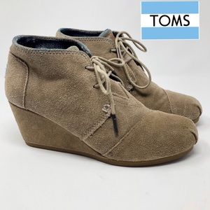 Toms Ankle Boots Suede in Tan/Brown Size 7.5